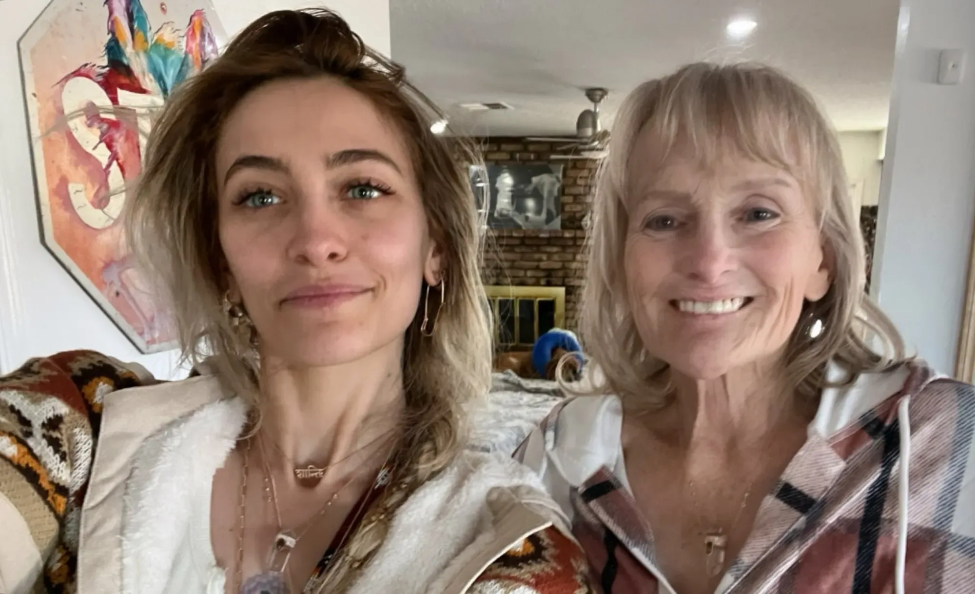 Paris Jackson and Debbie Rowe 2