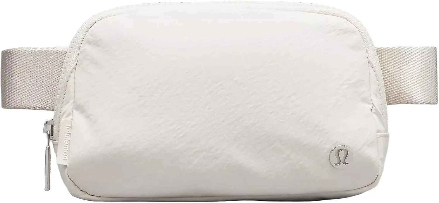 Lululemon Everywhere Belt Bag 1L