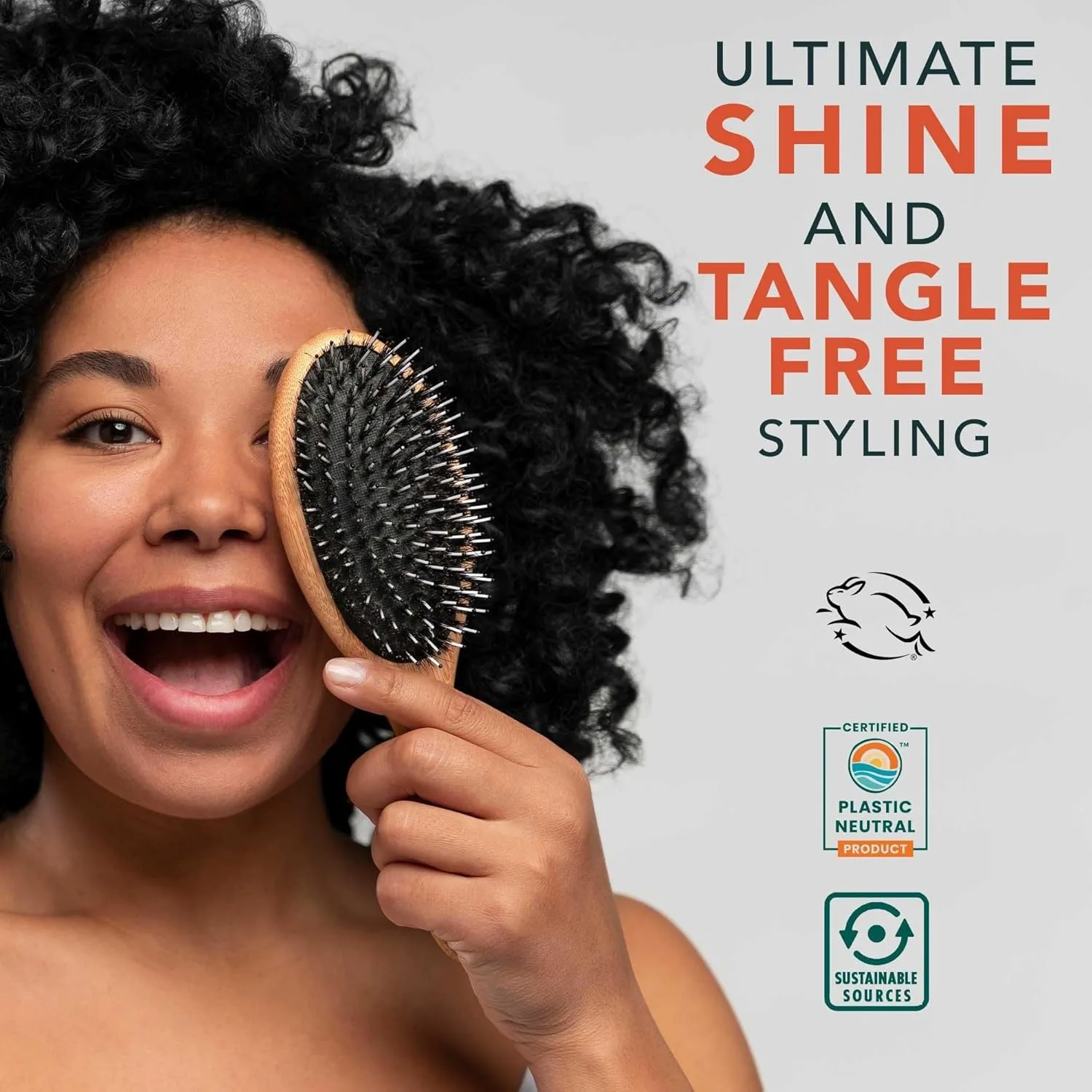Beauty by Earth Boar Bristle Hair Brush
