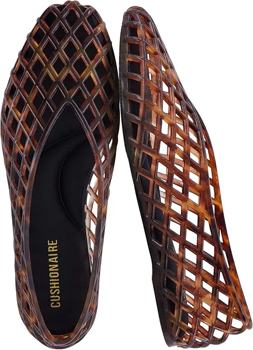 CUSHIONAIRE Siesta Modern Lattice Ballet Flats (Tortoise)